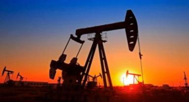 ABD, petrol fiyatı tahminini bu yıl için yükseltti, 2026 öngörüsünü korudu