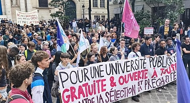 Ağır borç yükü altındaki Fransa'da sosyal huzursuzluk artıyor