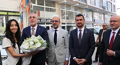 Bakan Işıkhan, Burdur'da AK Parti ve MHP il başkanlarını ziyaret etti