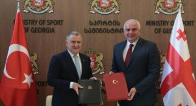 Bakan Osman Aşkın Bak, Gürcistan'da görüşmelerde bulundu