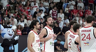 EuroBasket 2025 şampiyonu Almanya kupasını aldı