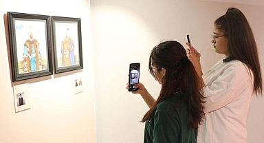 GastroAntep Kültür Yolu Festivali'nde açılan iki sergi sanatseverleri ağırlıyor