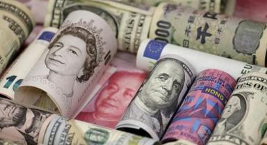 Günün ilk döviz fiyatları serbest piyasada belli oldu