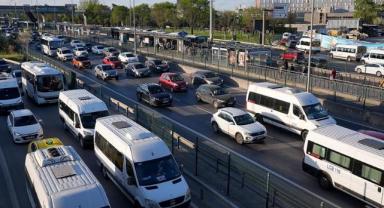 İstanbul'da haftanın ilk iş gününde trafik yoğunluğu