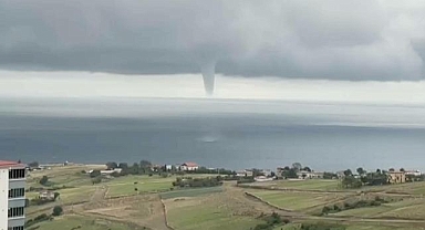 Karadeniz'de hortum oluştu