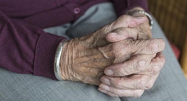 Küresel toplum Alzheimer gibi demans hastalıklarını gün geçtikçe daha çok kabulleniyor