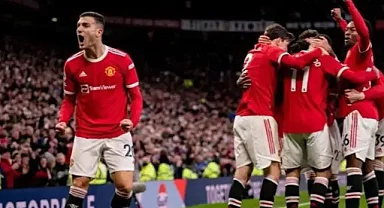 Manchester United, deplasmanda Brentford'a 3-1 yenildi