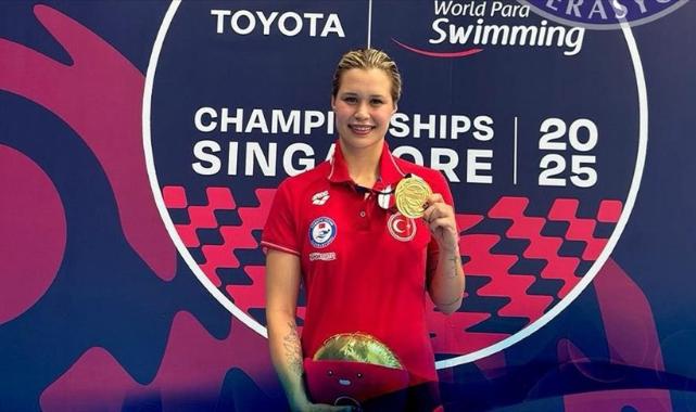 Milli para yüzücü Defne Kurt, dünya şampiyonu oldu