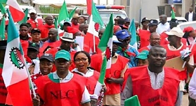 Nijerya'da petrol tankeri şoförlerinden grev kararı
