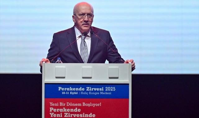 Perakende Zirvesi 2025 Haliç Kongre ve Fuar Merkezi'nde başladı