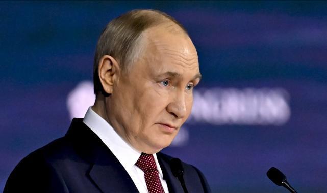 Putin ve Şi'nin, Pekin'deki törende