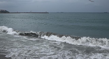 Tekirdağ'da poyraz deniz ulaşımını olumsuz etkiliyor