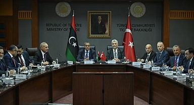 Ticaret Bakanı Bolat, Libya Ulaştırma Bakanı Şehubi ile görüştü: