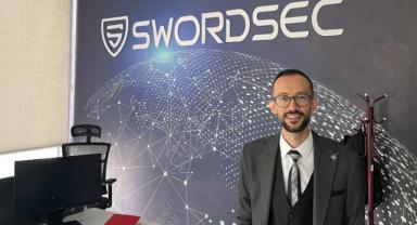 Türk güvenlik araştırmacısı, Tesla sahiplerinin kullandığı uygulamadaki açığı buldu