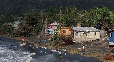 ABD'den Melissa Kasırgası'nın yol açtığı yıkımla mücadele eden Küba'ya destek