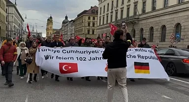 Almanya'da Türkiye Cumhuriyeti'nin 102. yılı kutlandı