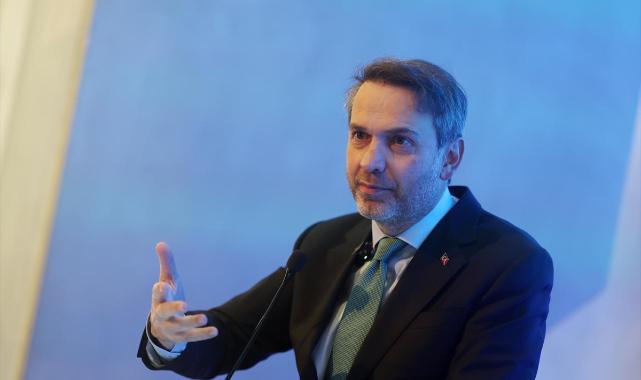 Bakan Bayraktar, son 23 yılda yenilenebilir enerjideki devrimde HES'lerin önemli rol oynadığını belirtti