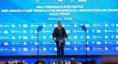 Bakan Kacır, Bursa'da teknoloji atölyesi ve ileri teknoloji laboratuvarının açılışında konuştu: