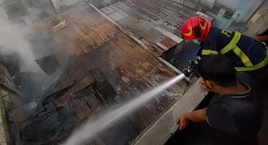 Bangladeş'te kimyasal depo bulunan bir binada çıkan yangında 9 kişi yaşamını yitirdi