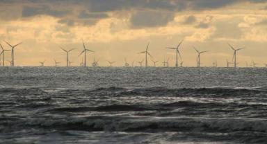 Deniz üstü rüzgar enerjisi şirketi Orsted, 2 bin kişiyi işten çıkaracağını duyurdu