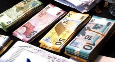 “Döviz Piyasasında İlk Hareket: Dolar 41,9790, Euro 48,7880”