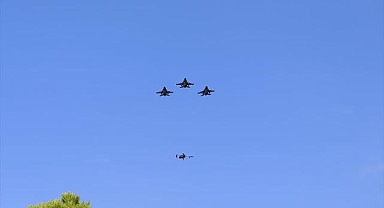 Fethiye'de F-16'lar gösteri uçuşu yaptı