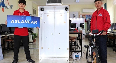 Gaziantepli öğrenciler pedal çevirerek elektrik üretiyor