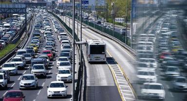İstanbul'da sabah saatlerinde trafik yoğunluğu yüzde 72'ye çıktı