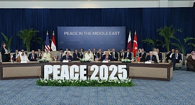 Kabine üyelerinden Şarm el-Şeyh Barış Zirvesi'ne ilişkin paylaşım