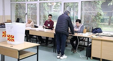 Kuzey Makedonya'da halk yerel seçim için sandık başında