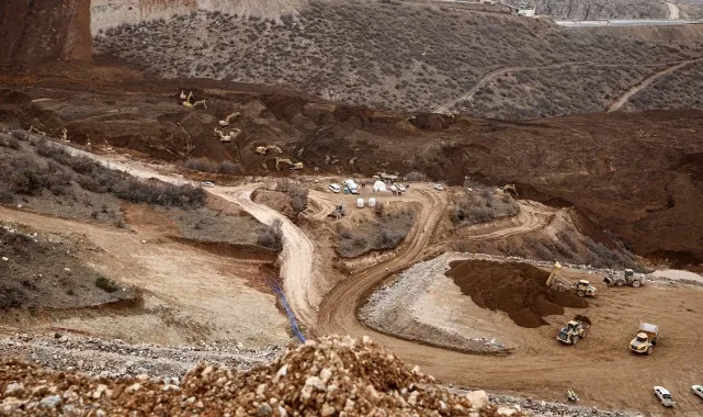 Madencilik şirketi Fresnillo, Kanadalı altın madeni firması Probe Gold'u satın alıyor