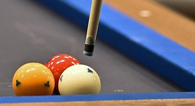 Milli bilardocular Hollanda'da biri altın 2 madalya kazandı