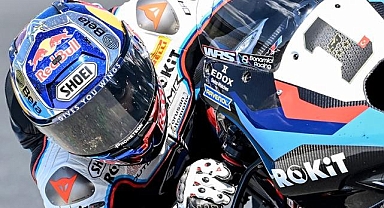 Milli motosikletçi Toprak, Superpole yarışını kazanarak şampiyonluğa biraz daha yaklaştı