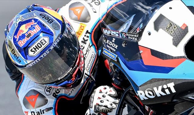 Milli motosikletçi Toprak, Superpole yarışını kazanarak şampiyonluğa biraz daha yaklaştı