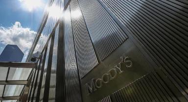 Moody's, Fransa'nın kredi notu görünümünü negatife çevirdi