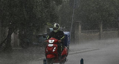 Muğla'da sağanak ve fırtına etkili oluyor