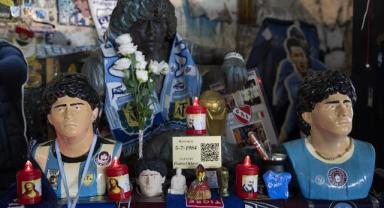 Napoli’de Maradona’nın doğum yıldönümü anıldı