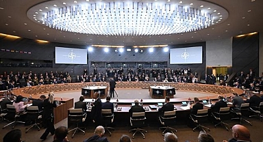 NATO-Ukrayna Konseyi Brüksel'de toplandı