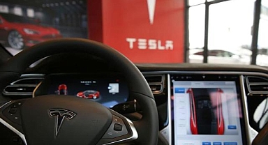 Tesla, yaklaşık 13 bin aracını geri çağırıyor