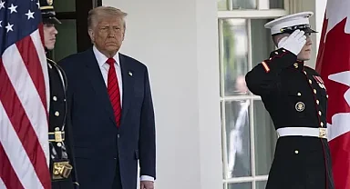ABD Başkanı Trump, Kanada'ya uygulanan tarifeyi yüzde 10 artıracağını açıkladı