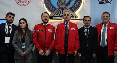 Ulaştırma ve Altyapı Bakanı Uraloğlu, Trabzon Bilim Festivali'nde konuştu: