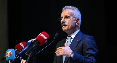 Ulaştırma ve Altyapı Bakanı Uraloğlu, Türkiye-Afrika İş ve Ekonomi Forumu'nda konuştu: