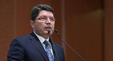 Adalet Bakanı Tunç, AÜ Hukuk Fakültesinin 100. kuruluş yıl dönümü törenine katıldı: