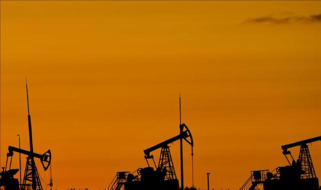 Brent petrolün varili 64,30 dolardan işlem görüyor