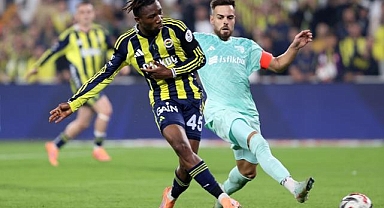 Fenerbahçe zirveyle puan farkını 1'e indirdi