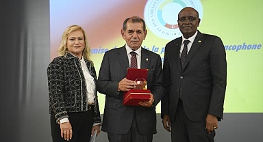 Galatasaray Kulübü Başkanı Dursun Özbek'e 