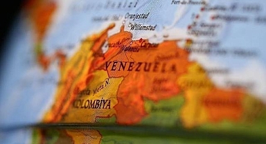 Havayolu şirketleri, hava sahasında artan güvenlik riskleri gerekçesiyle Venezuela uçuşlarını iptal etti