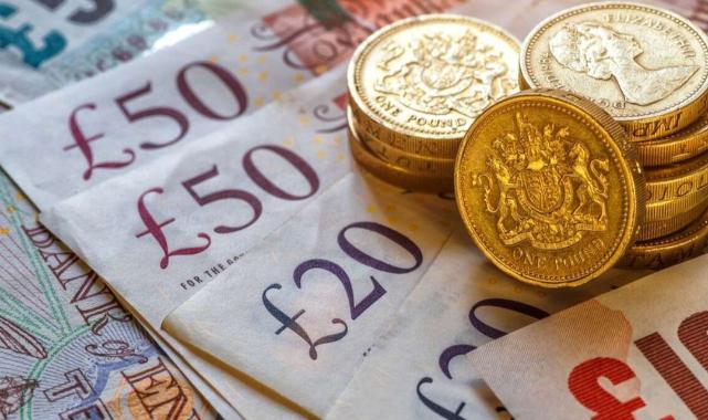 İngiltere imalat sanayi PMI ekimde son bir yılda ilk kez artış gösterdi