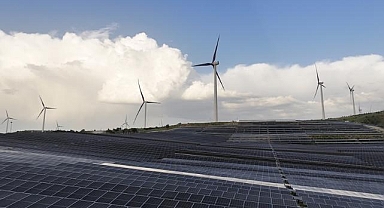 Küresel yenilenebilir enerji yatırımları 2024'te 807 milyar dolara ulaştı