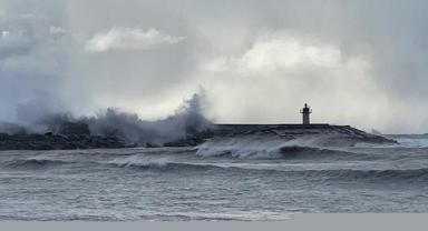 Meteorolojiden denizlerde fırtına uyarısı